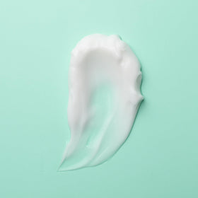 Hollywood Beauty scalp massage application demonstrating soothing benefit