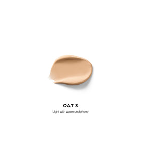 HOURGLASS Vanish applicator close-up conveying precise, hygienic application