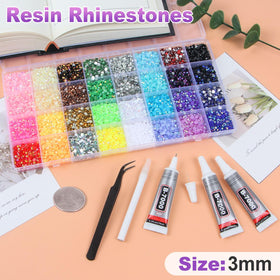 HRLbrc close-up of 3mm resin rhinestones showing sparkling texture