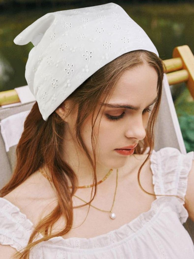Huachi close-up of hand-stitched edge showing durability benefit