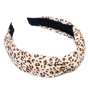 Huachi four-headband set gift presentation styled for birthdays and easy gifting