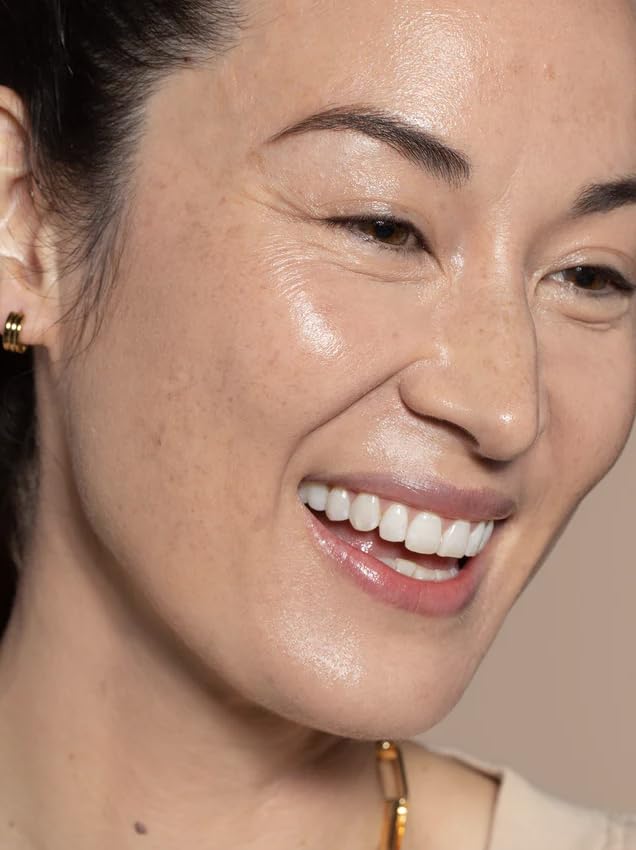 ILIA blended skin finish close shot showing dewy-satin look and pore-softening benefit