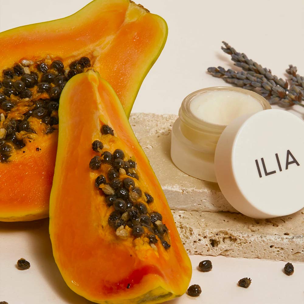 ILIA label close-up listing silicone-free and clean-beauty benefits for ingredient clarity
