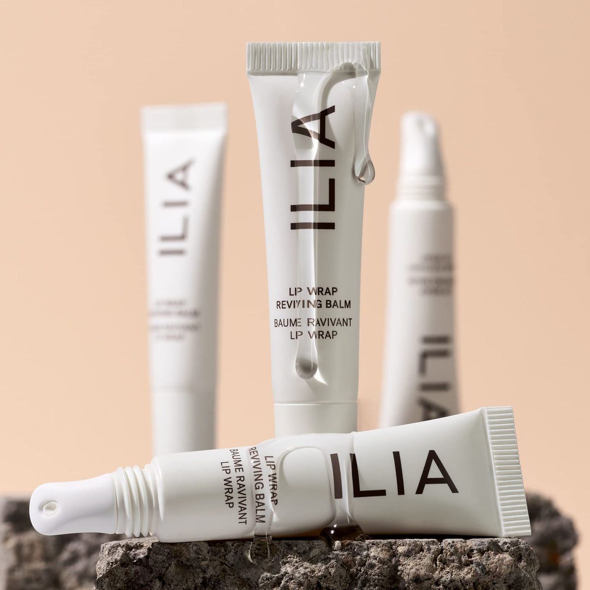 ILIA tube side label highlighting clean, vegan formulation benefit