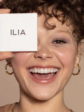 ILIA multi-shade lid swatches, showing matte to metallic transition benefit