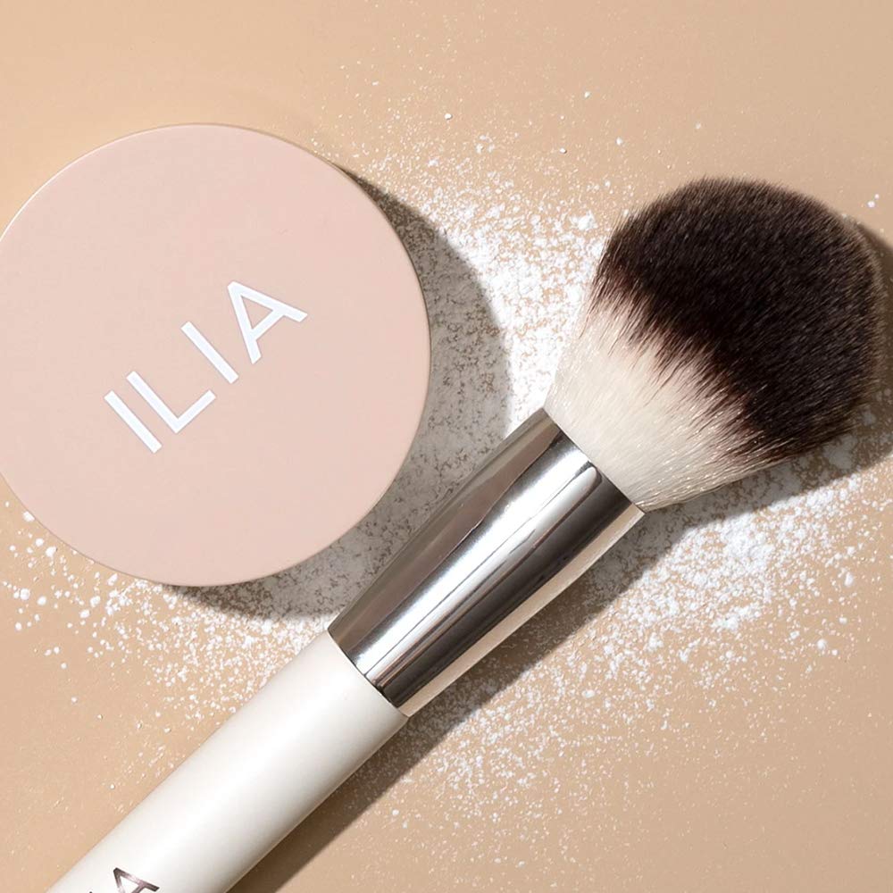 ILIA powder texture close-up highlighting fine milled formula for invisible coverage
