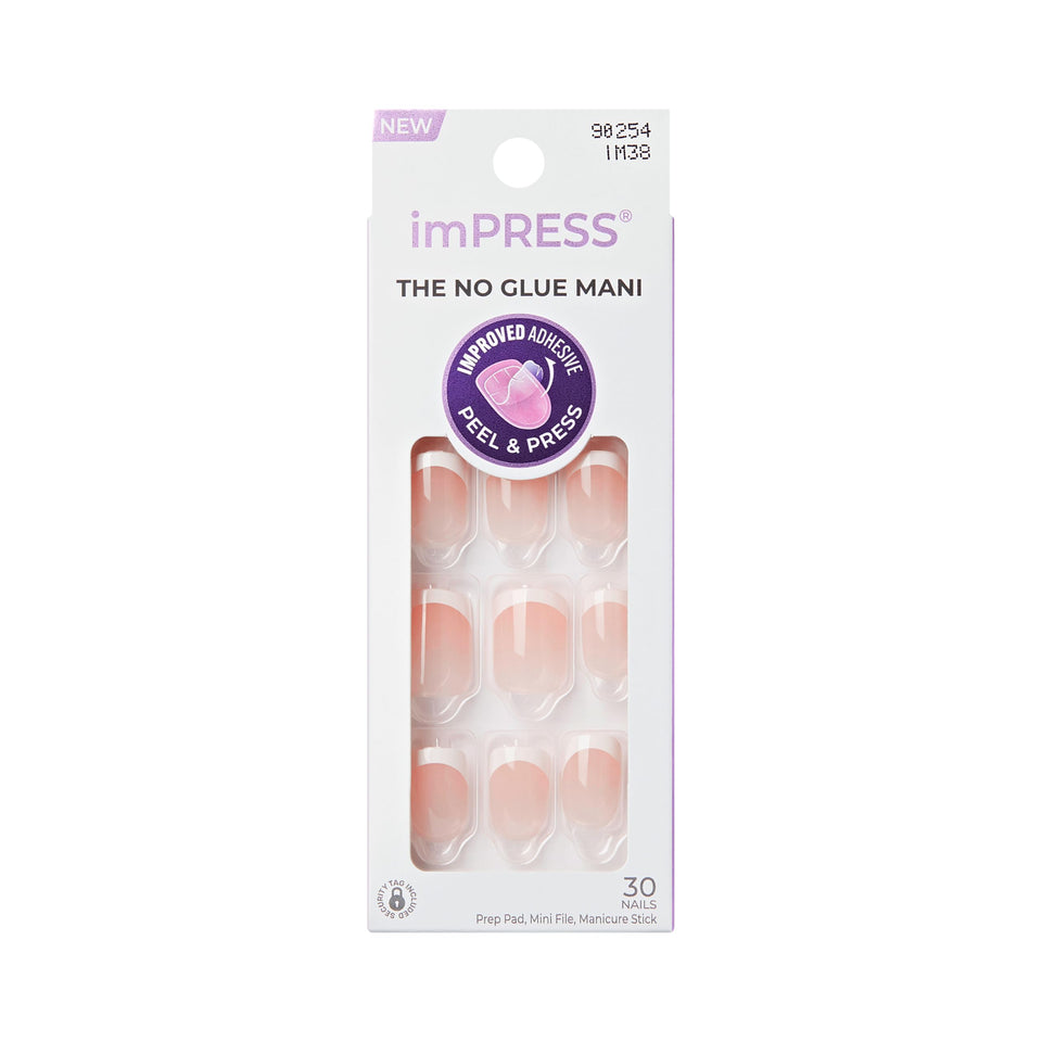 imPRESS front packaging showing 30-piece Chic French kit and quick application benefit