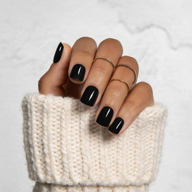 imPRESS nails in hand demonstrating scale and wearable short squoval fit benefit