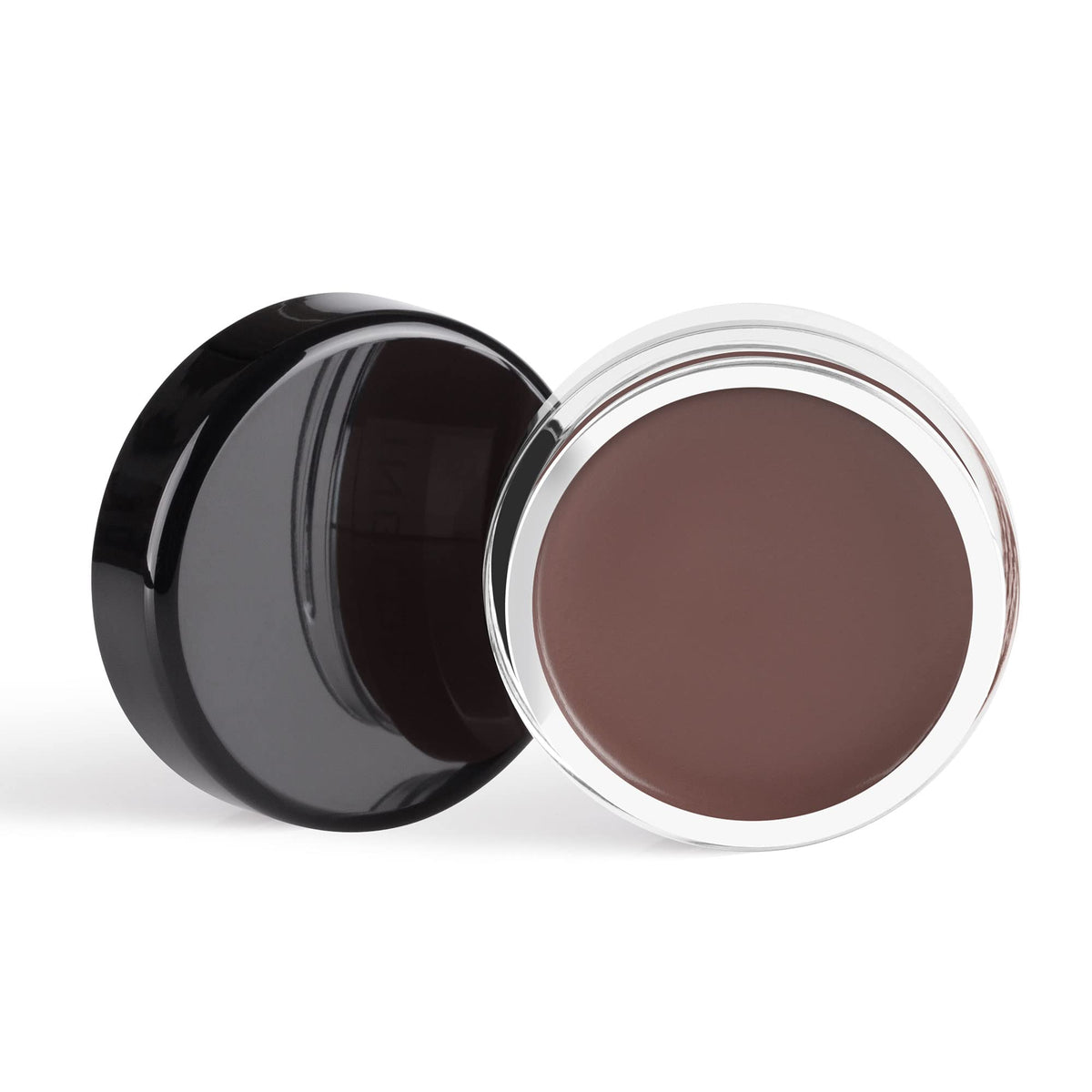Inglot demonstration of a sharp winged eyeliner look showing long-lasting, smudge-free benefit