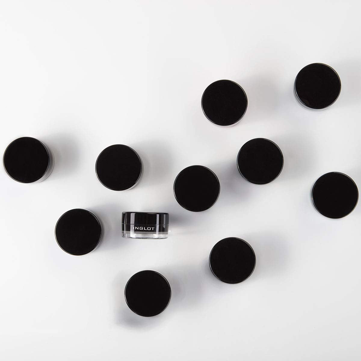 Inglot AMC gel eyeliner 77 tightline application to enhance lashes and deepen lashline