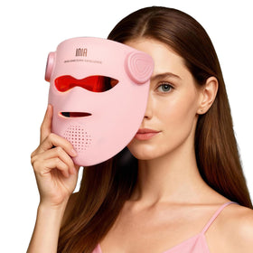 INIA front view of the Glow 4D mask showing full‑face LED coverage and even light distribution