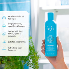 Inis the Energy of the Sea shampoo being poured and forming soft lather to demonstrate gentle cleansing