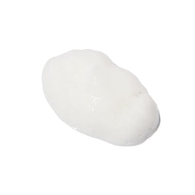 INNERSENSE close-up of foam-to-powder texture demonstrating oil absorption