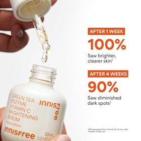 innisfree hand applying serum to show lightweight hydrating feel