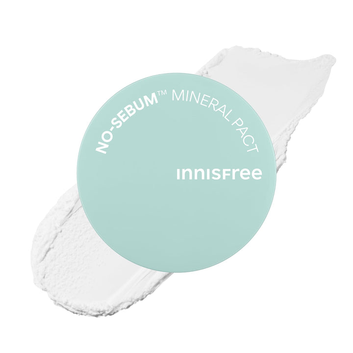 innisfree compact front view showing sleek casing and brand for easy touch-ups