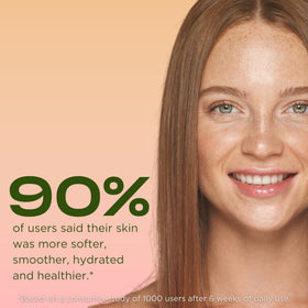 InstaNatural applying moisturizer on hand to illustrate absorbency benefit