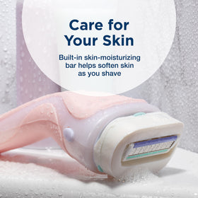 INTUITION detailed view of the four-blade cartridge for smoother shaves