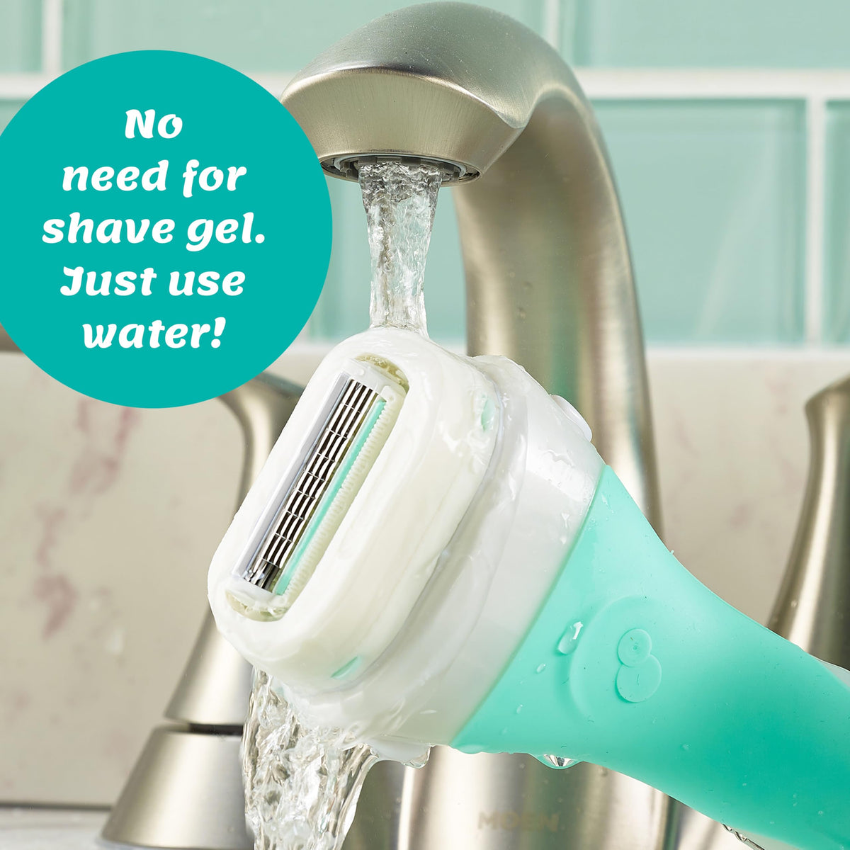 INTUITION stand-up cap protecting blades for hygienic storage