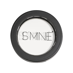 IS'MINE brush applying white matte eyeshadow to inner corner, brightening effect for eye definition