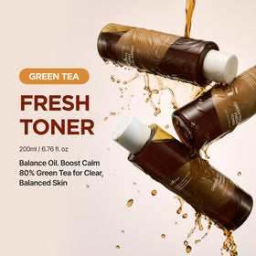 ISNTREE label close-up highlighting ingredients and clean formulation benefits