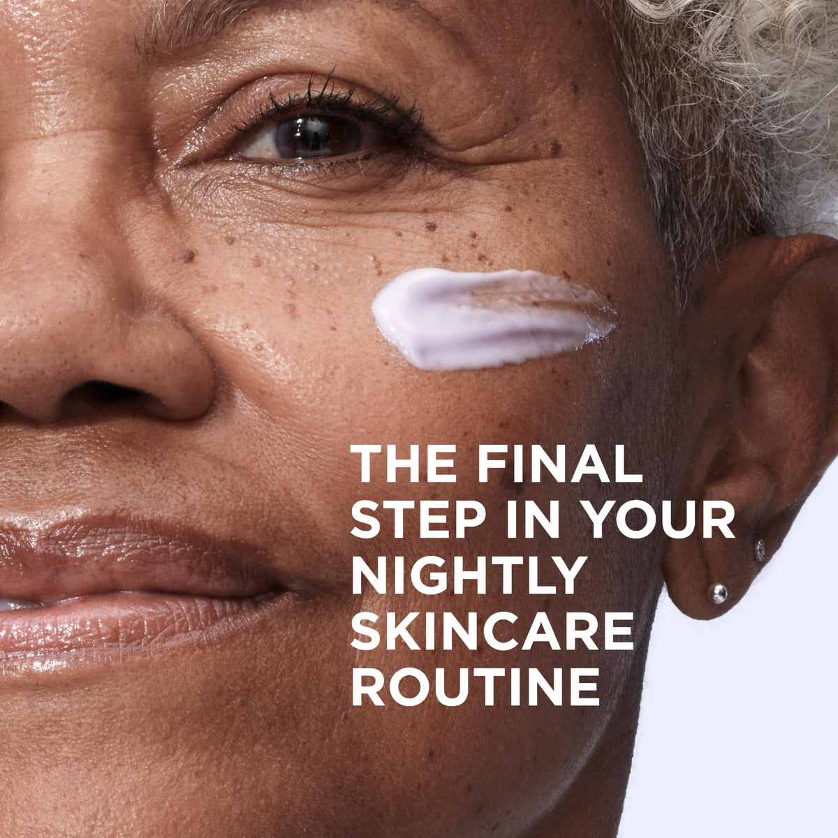 IT Cosmetics ingredient focus hyaluronic acid portraying plumping benefit