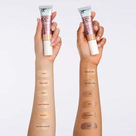 IT Cosmetics ingredient close-up highlighting collagen and peptides for smoother skin