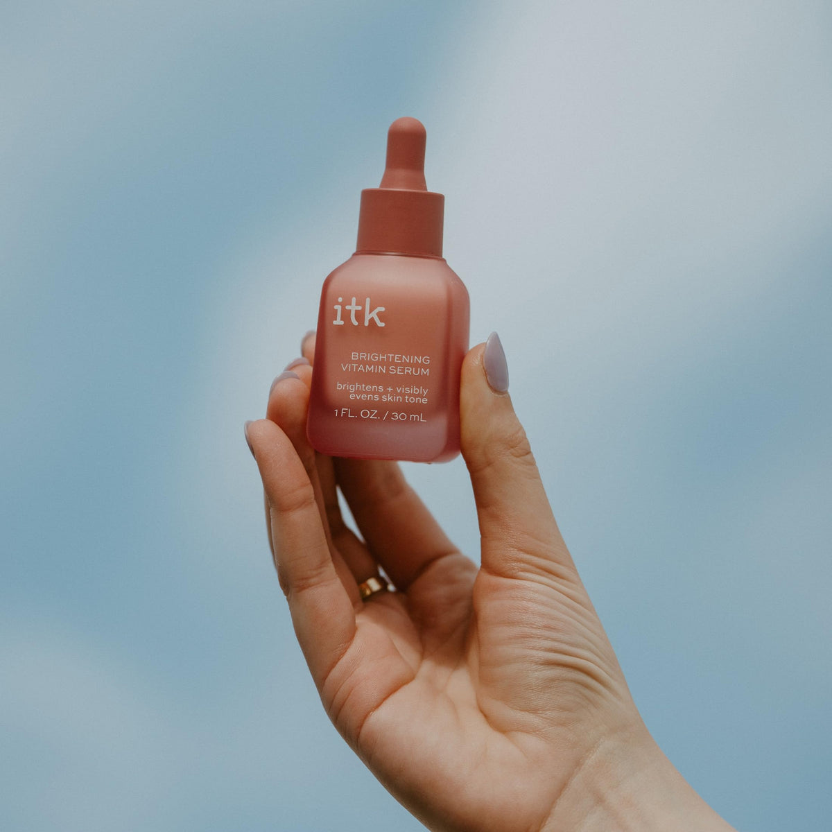 ITK bottle label close-up listing key ingredients and clean formulation benefits