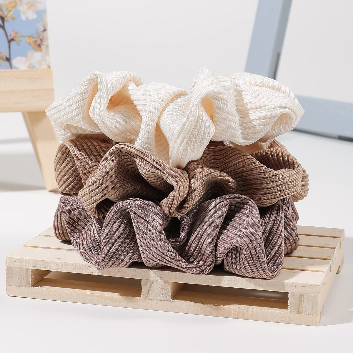 Ivyu four-pack laid flat to display color, fabric, and quantity