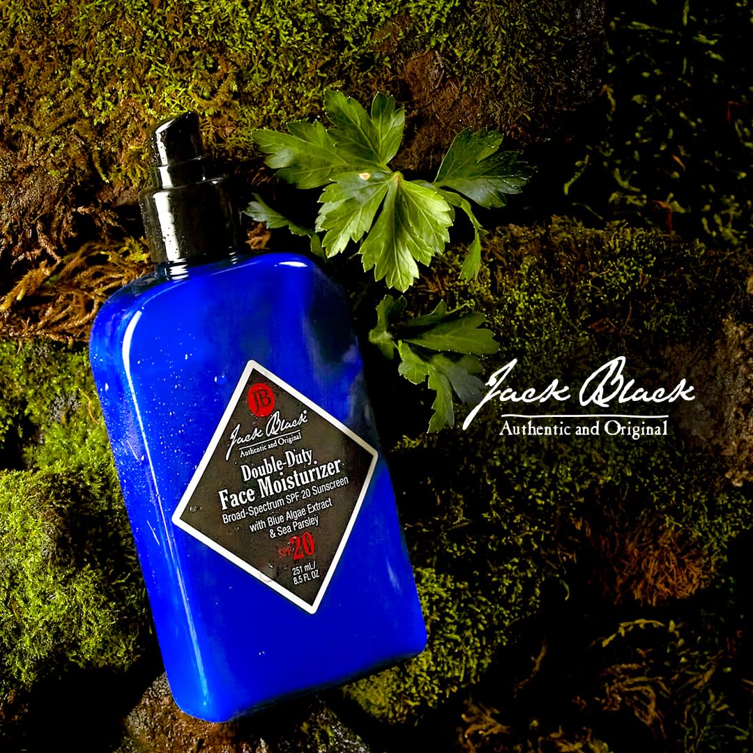 Jack Black blue algae botanical visual representing vitamin E and soothing benefit