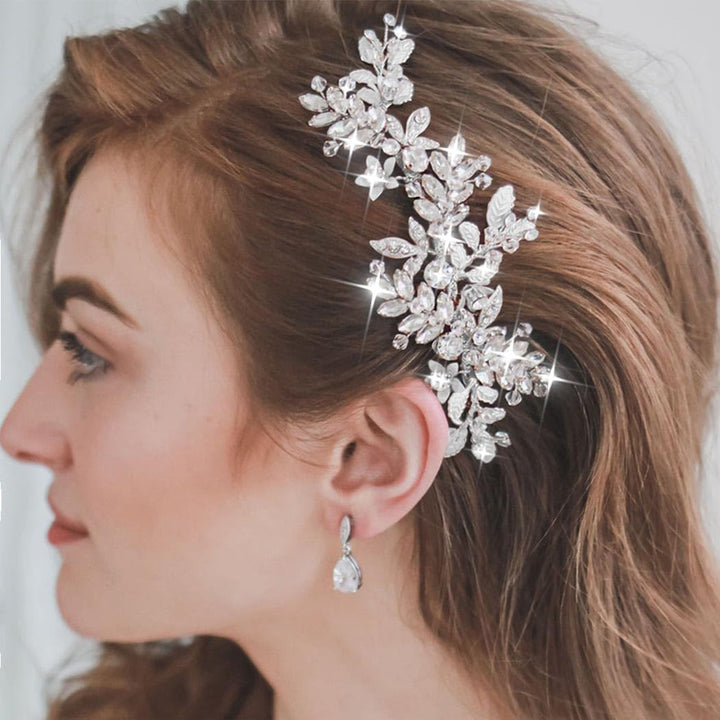 JAKAWIN front view of silver rhinestone hair comb showing elegant sparkle