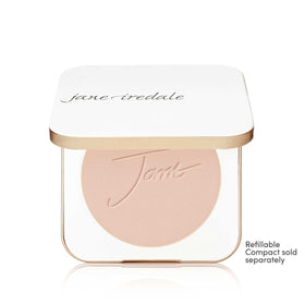 jane iredale kabuki brush applying product illustrating quick, buildable coverage and smooth blending