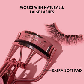 JAPONESQUE curler in use on natural lashes creating a rounded lift