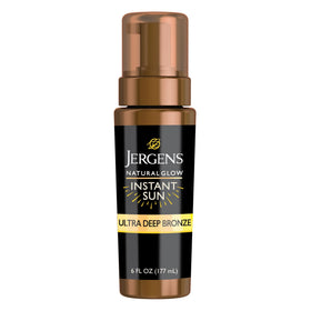 Jergens front packaging showing product name and deep tan benefit