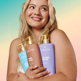 Jergens ingredients label showing shea butter and Vitamin E benefits