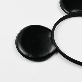 JIAHANG headband worn lifestyle shot demonstrating party-ready look and easy wear