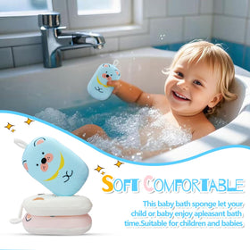 JieLiLeHome sponge held in a child's hand to show size and easy grip