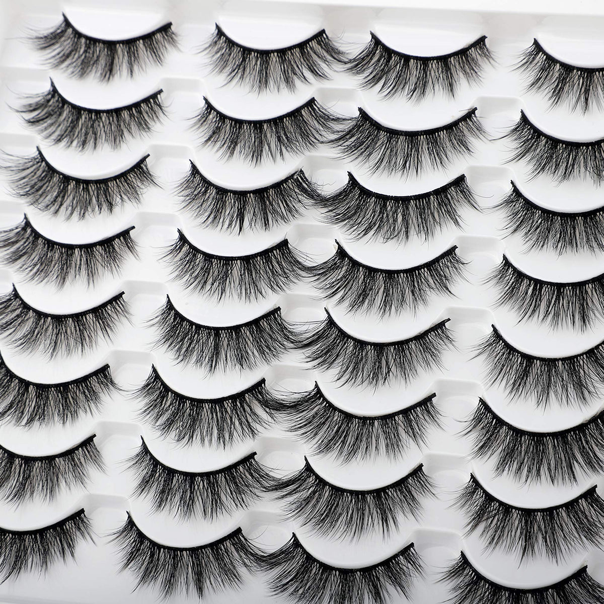 JIMIRE model wearing cat-eye lashes demonstrating lifted outer corners