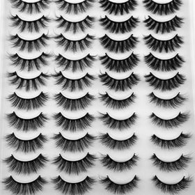 JIMIRE model wearing natural style lashes for comfortable daytime look