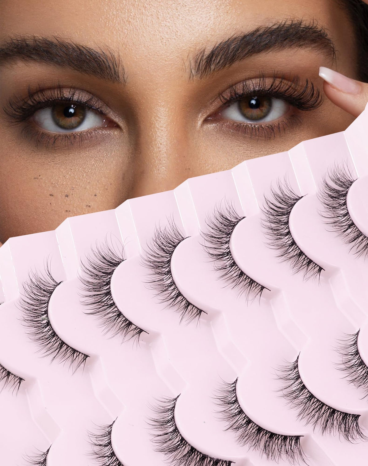 Jiocolor front packaging showing lashes and box, highlighting neat presentation