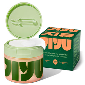 JiYu close-up of pad texture demonstrating gentle exfoliation benefit
