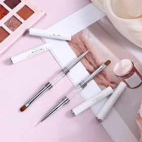 JJUNW two-brush package display for backup availability and professional convenience