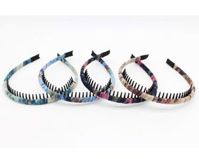 JOBAND close-up of resin teeth detail highlighting non-slip grip and gentle hair hold