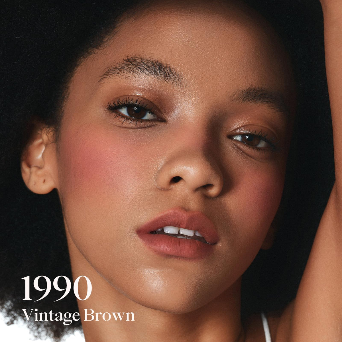 Joocyee pencil tip close-up highlighting precise application benefit