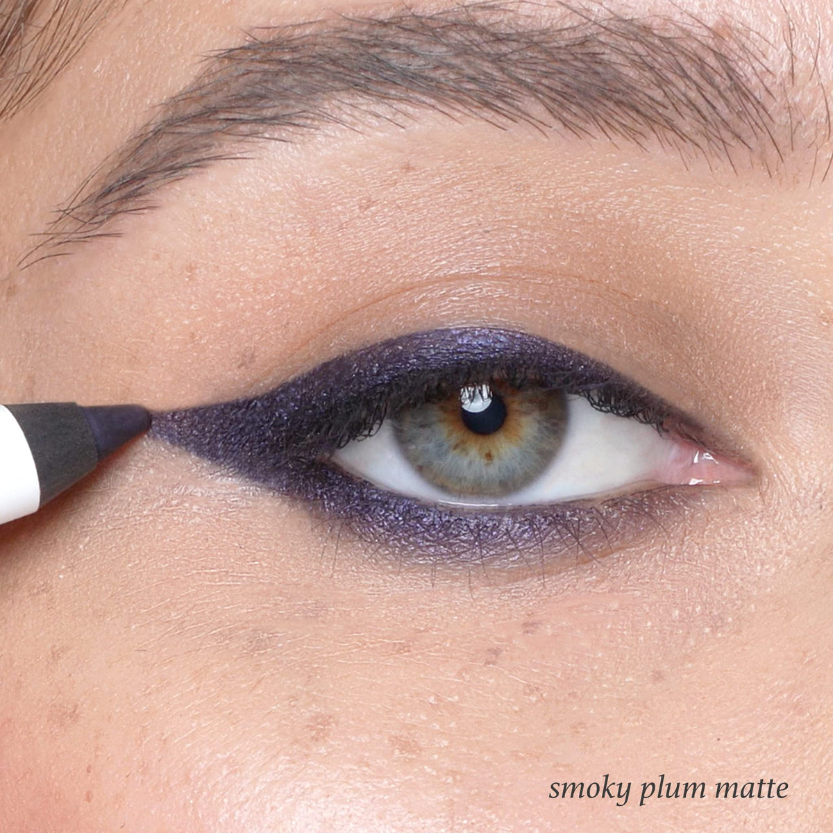 Julep being applied on a model's eye showing smooth, tug-free application