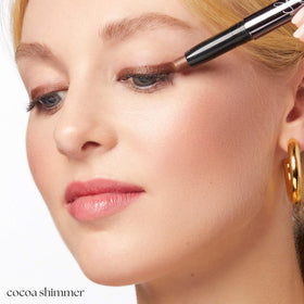 Julep lid application close-up demonstrating smooth blend and luminous finish