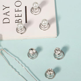 KALOLIA size scale with coin illustrating compact pins for easy styling