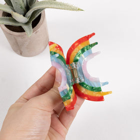 KCHIES rainbow clip close-up of teeth demonstrating firm non-slip grip