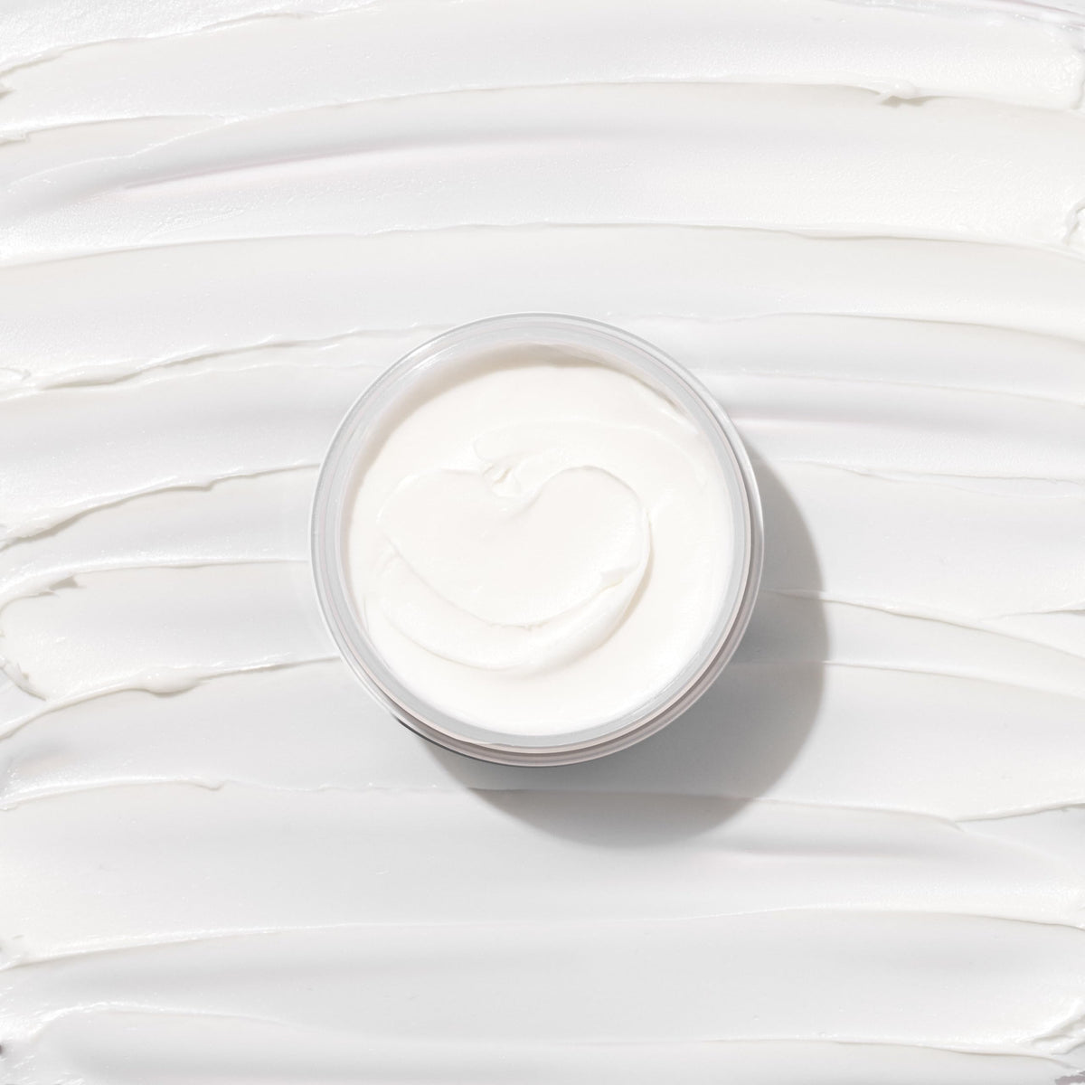 Kenra matte texture putty label close-up highlighting ingredients and moisturizing benefit