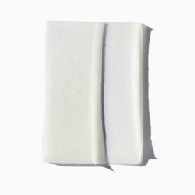 KÉRASTASE maskeratine in bathroom setting illustrating easy at-home salon treatment