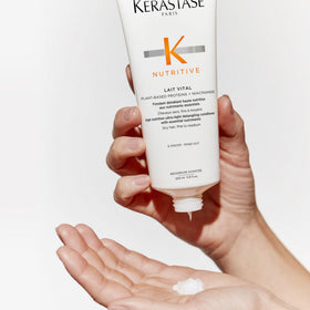 KÉRASTASE close-up pump action dispensing controlled amount for easy application
